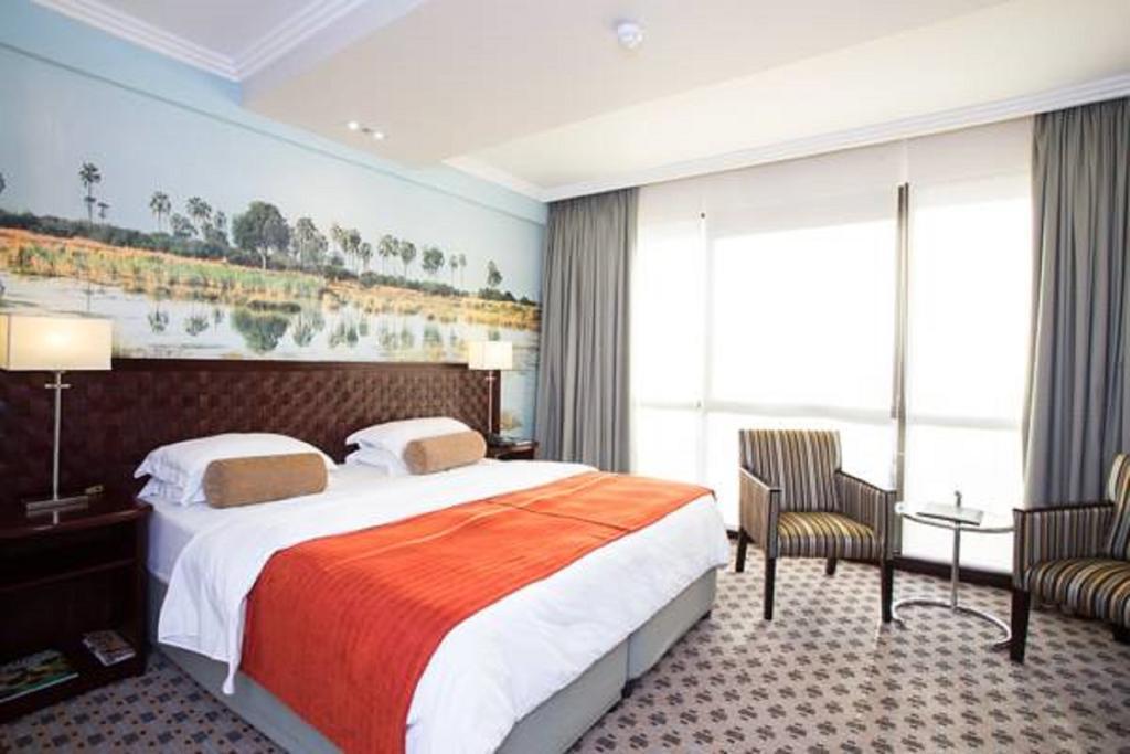 Phakalane Golf Estate Hotel Resort Габороне Номер фото